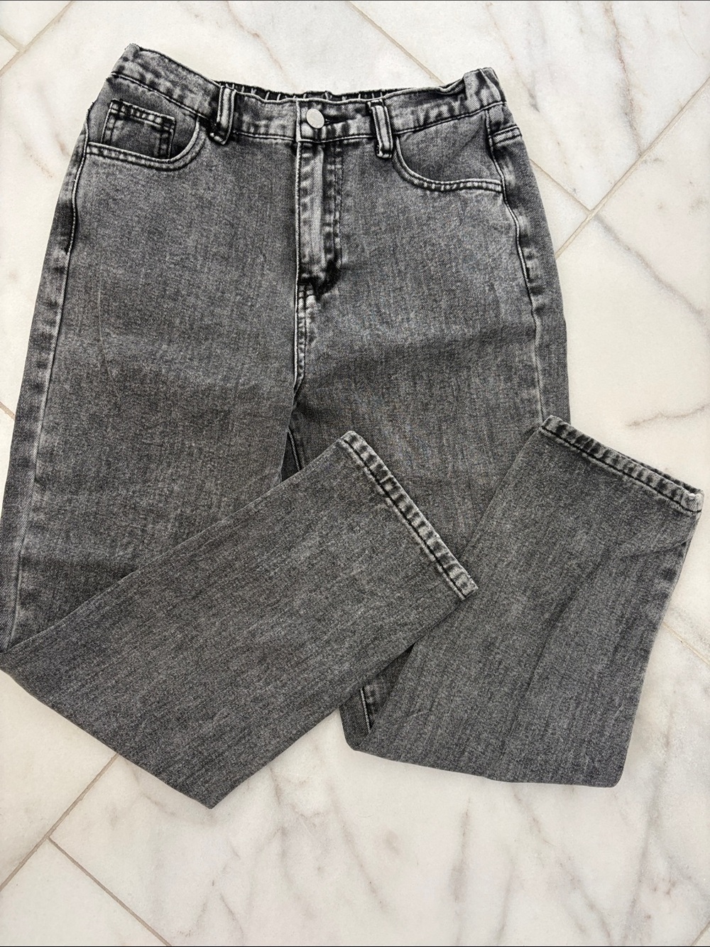 SHEIN Woman’s Washed Gray Straight Jeans